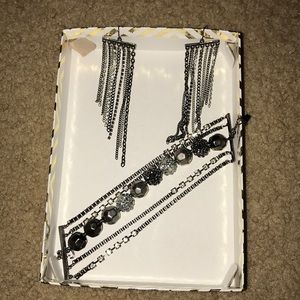 Jennifer Lopez bracelet and earrings